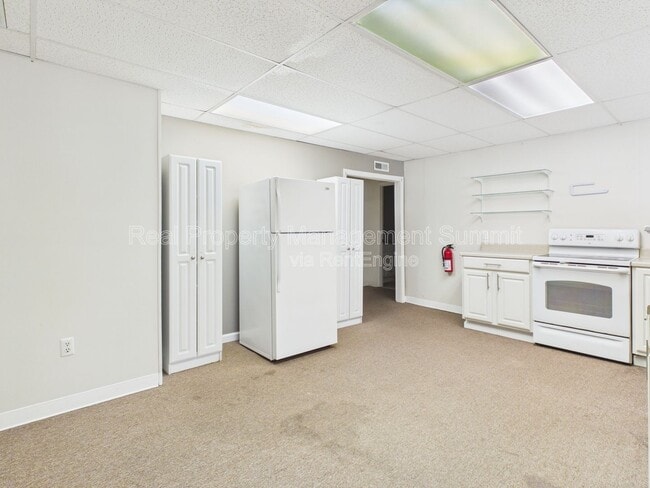 Photo - 2501 N Augusta St Unit Apartment A