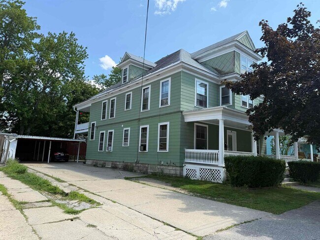 61 George St Unit 2