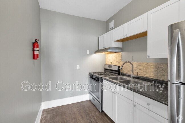Building Photo - 1073 Grant St Unit 22 Rental