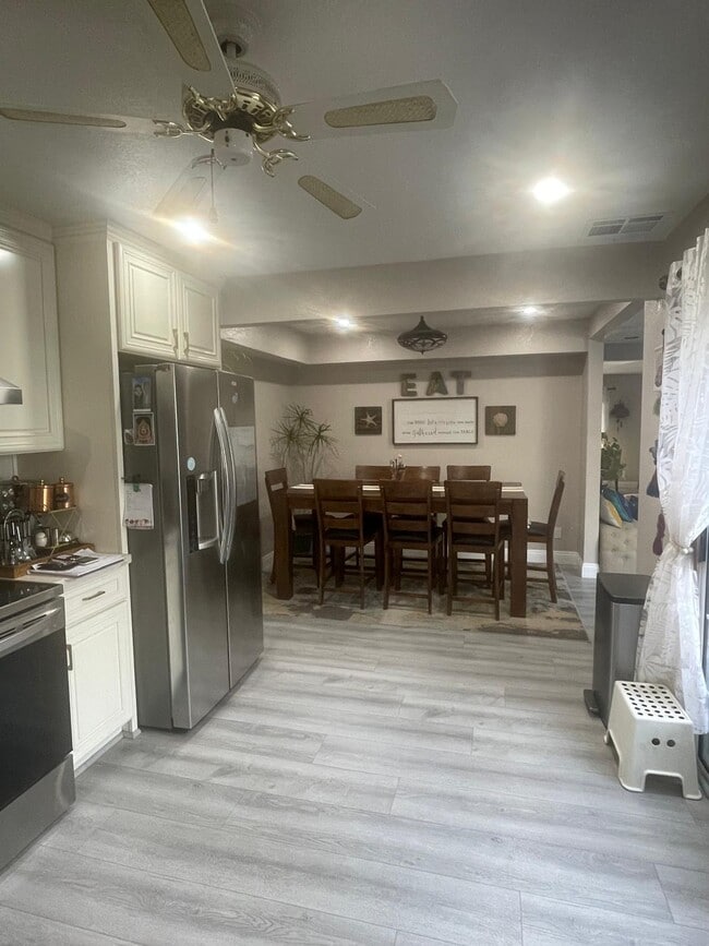 Photo - 7734 Creekside Dr