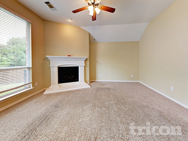 Photo - 8622 Granville Dr