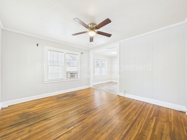 Building Photo - 2205 E 59th St