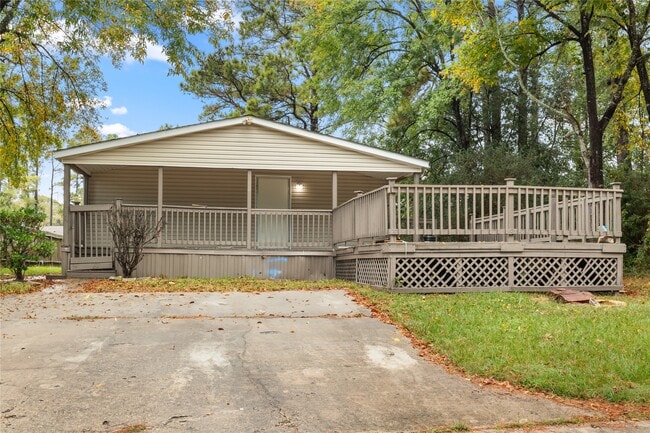 Photo - 811 De Lorean Ct