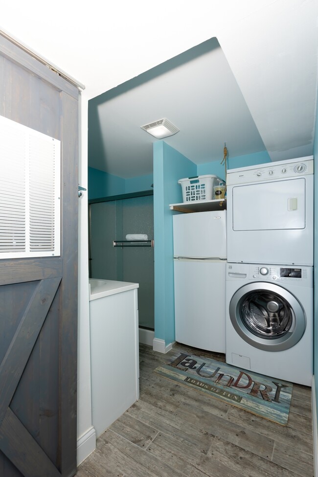 Photo - 70 Water Oak Ln