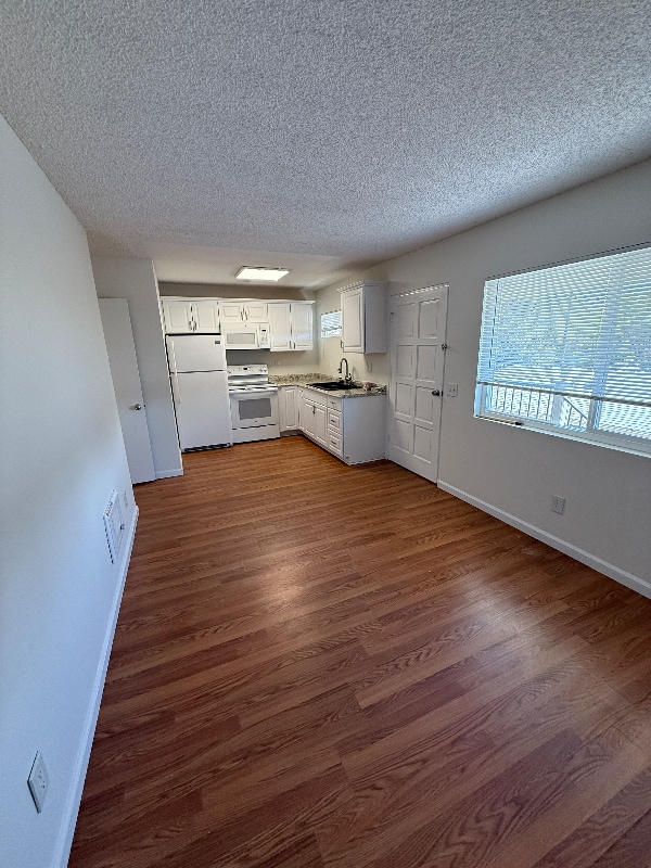 Photo - 4566 Onondaga Ave