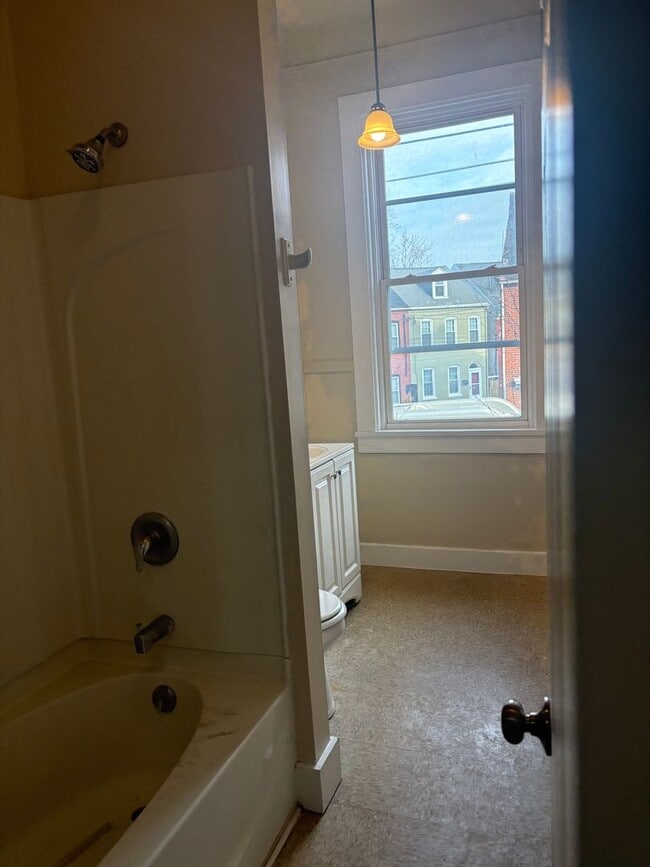 Photo - 344 S Queen St Unit Apt.2