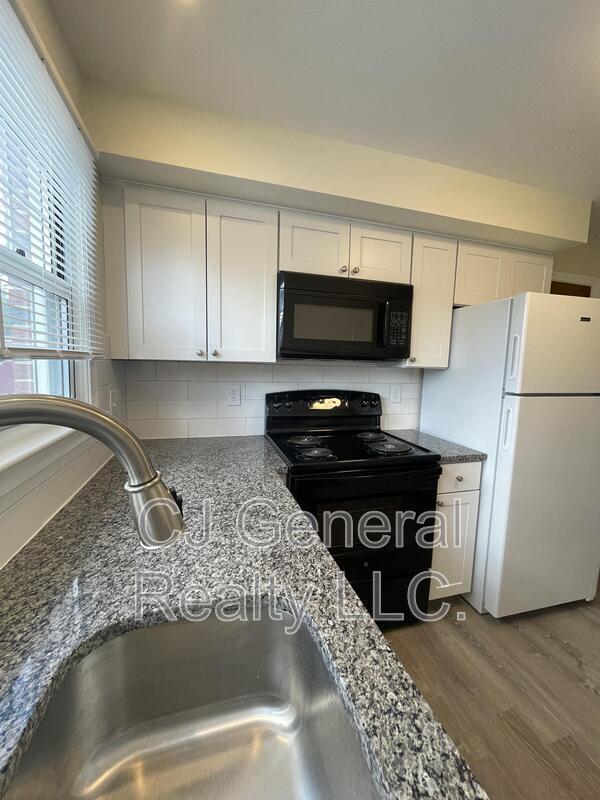 Photo - 307 Washington St