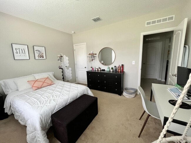 Photo - 1973 SW Libra Ln