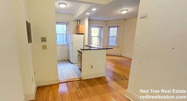 Photo - 111 Jersey St Apartments Unit 4