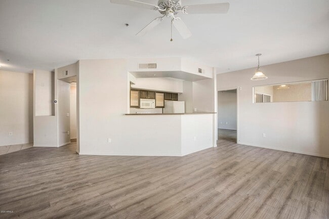 Photo - 4644 N 22nd St Unit 1017