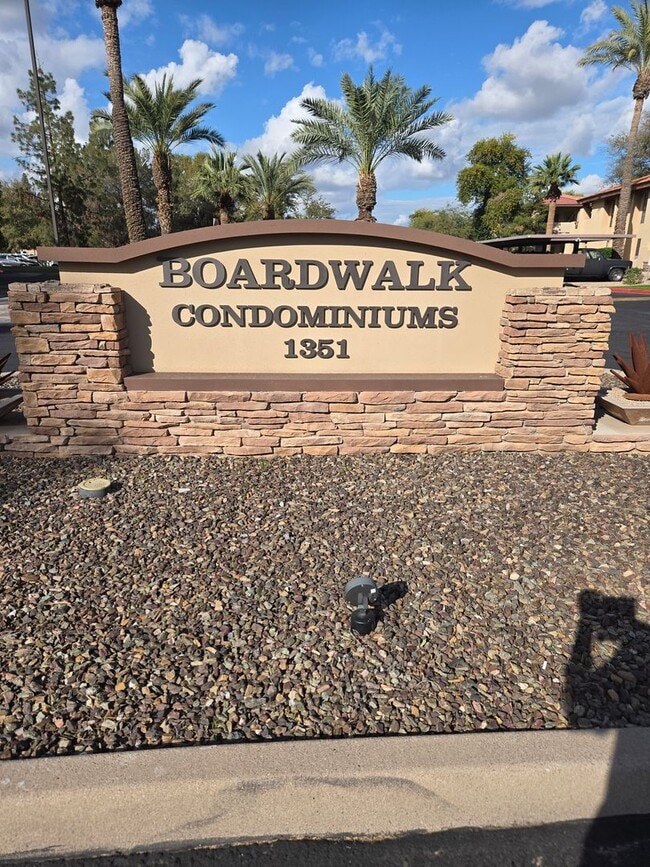 Building Photo - p203 Unit p203