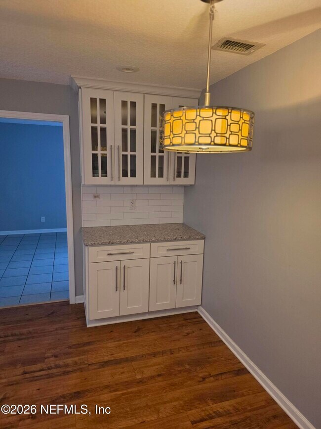 Photo - 8913 Erin Ct