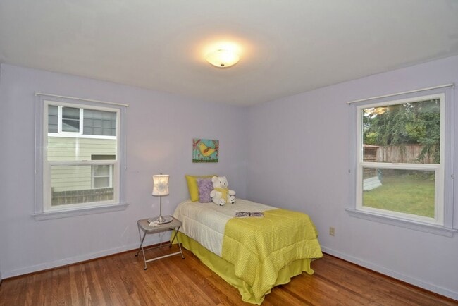 Photo - 2BR/1.75BA Wedgwood Home with Bonus Room and Large Backyard