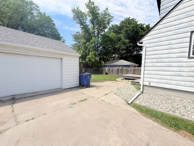 Photo - Spacious 5 Bedroom Home Across from Concordia Football Field