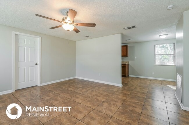 Photo - 7312 Sharbeth Dr S