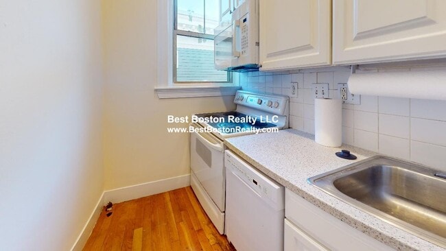 Photo - 89 Trowbridge St Unit 34