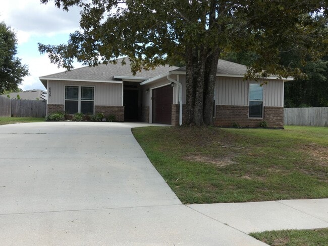 Building Photo - 5637 Peach Dr