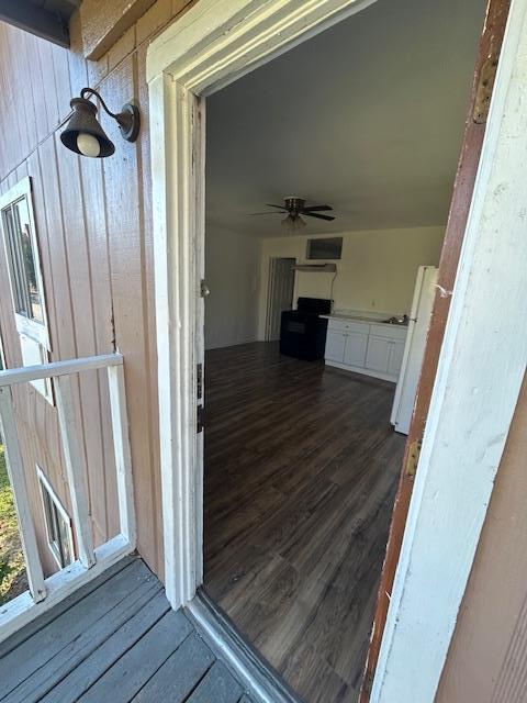 Photo - 211 W Washington St