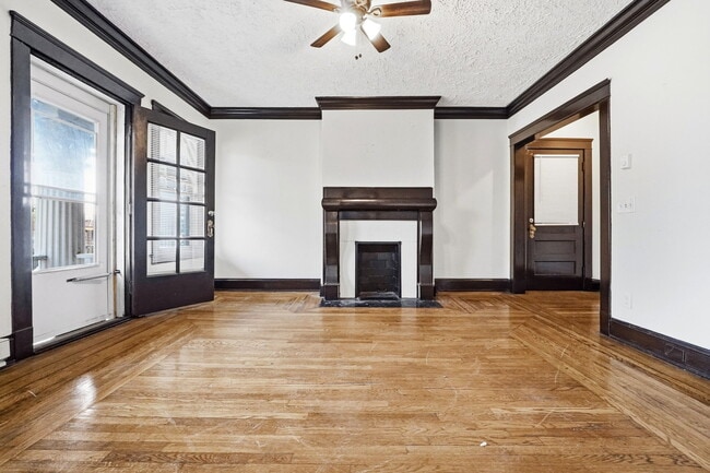 Photo - St. James Apartments