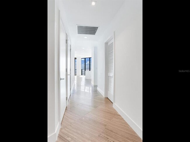 Photo - 2912 W Santiago St Unidad 2204