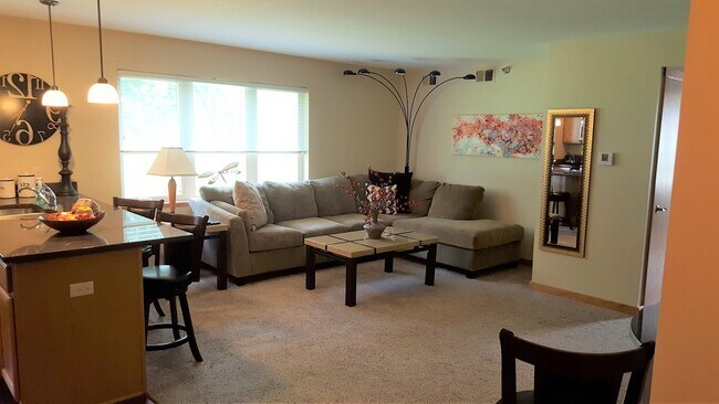 Photo - 2821 26th St NW Unit 302