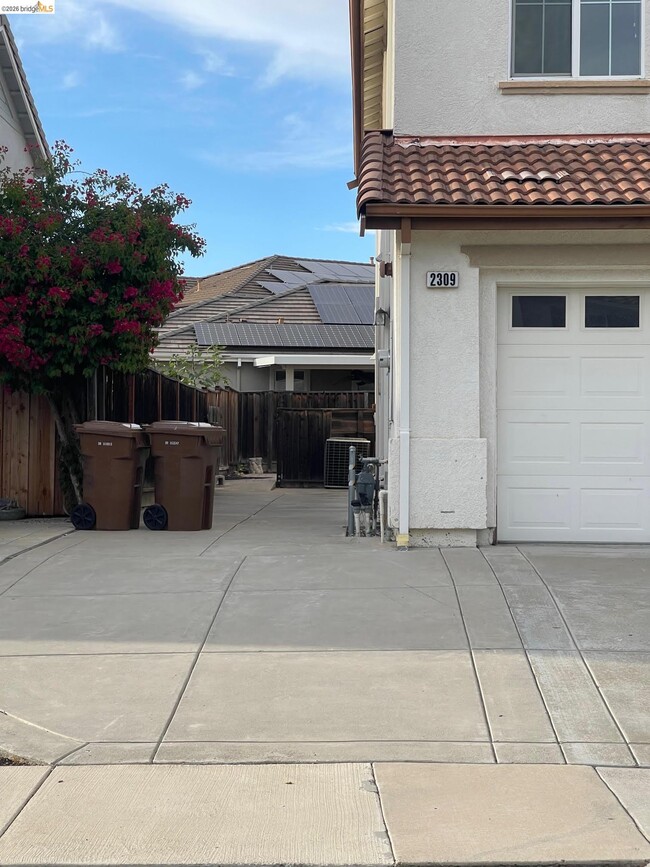 2309 St Augustine Dr