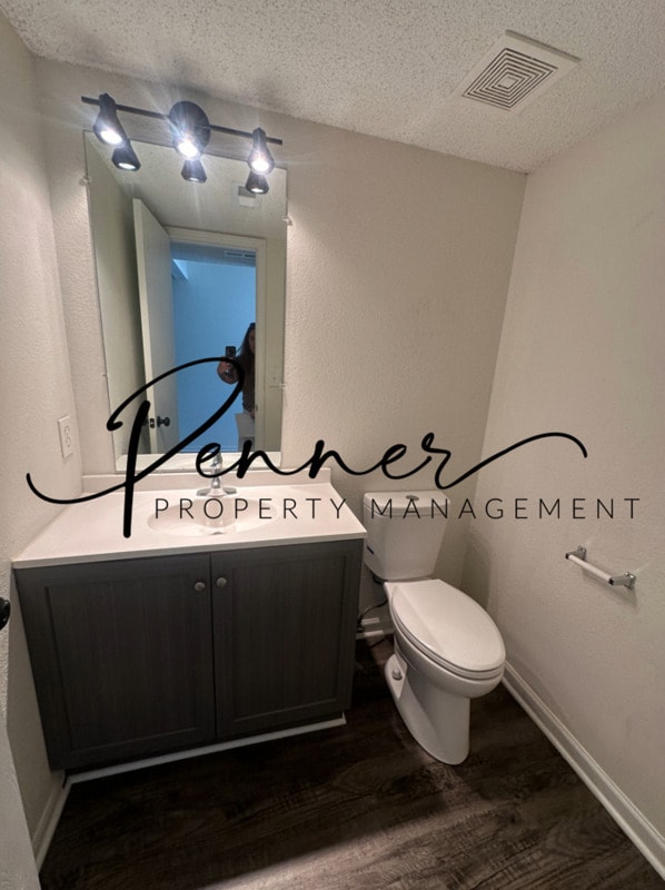 Photo - 201 NE Dogwood