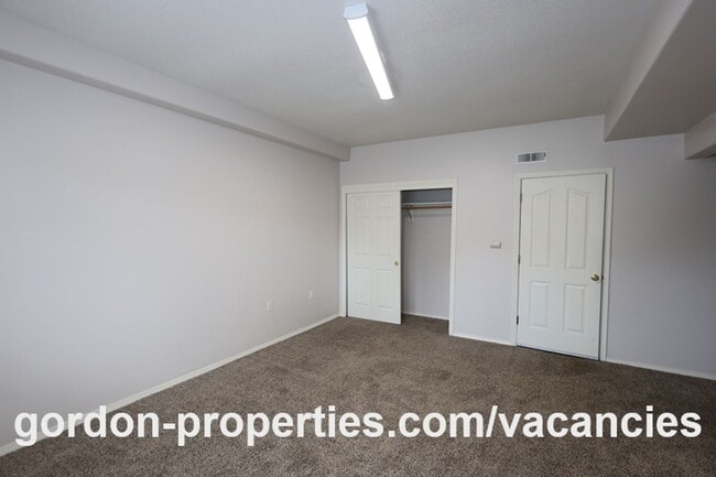 Photo - NE Halsey St - Gresham 2 bedroom townhouse with den/office