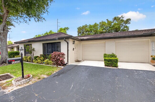 Photo - "Spacious 2-Bed, 2-Bath Boynton Beach Gem with Modern Granite Elegance – 1400 Sq Ft!" Unit APT A