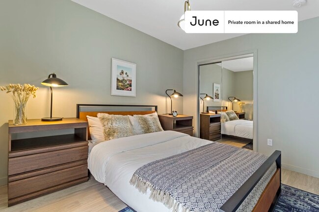 Photo - Room in Shared 5 bed/3.5 bath home Unidad E