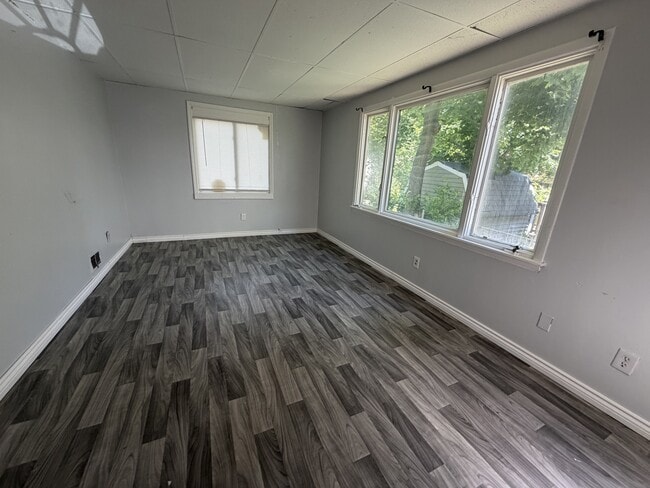 Photo - 658 Smith St