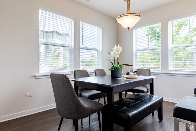 2BR, 2BA - Dining Rm