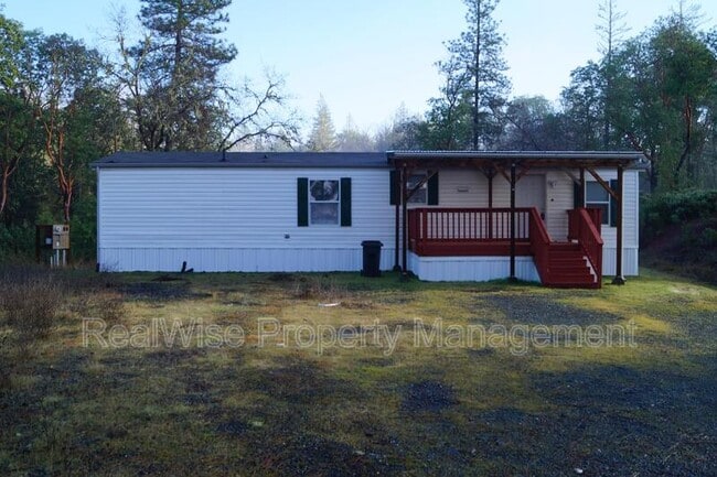 Photo - 2390 Galice Rd