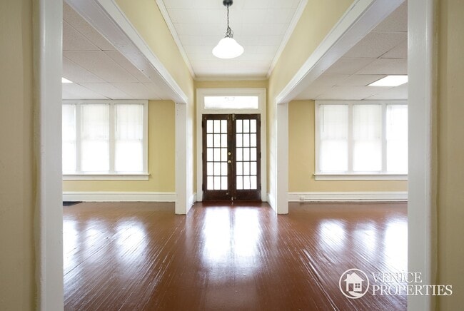 Photo - 184 E 15th Ave