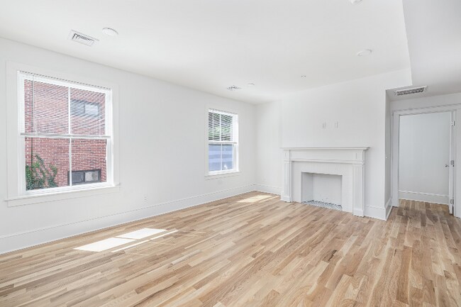 Photo - 293 Governor St Unidad 102