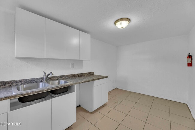 Photo - 218 NW I Ave