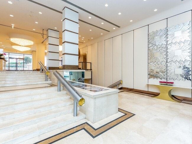 Building Photo - 1800 NE 114th St Unit 807