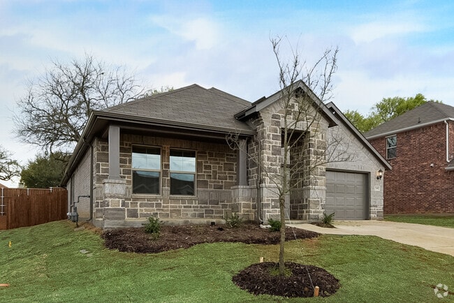 Building Photo - 208 Briarwood Ln Rental