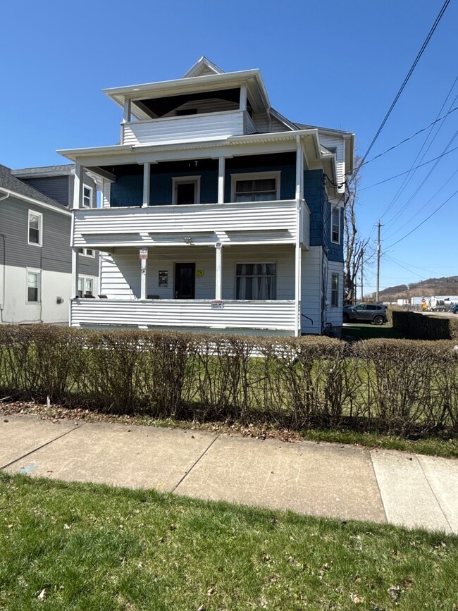 97 Broad Ave Unit 3rd FL.