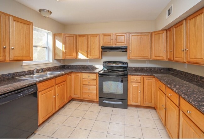 Building Photo - 4807 Merwin St Unit 4 Rental