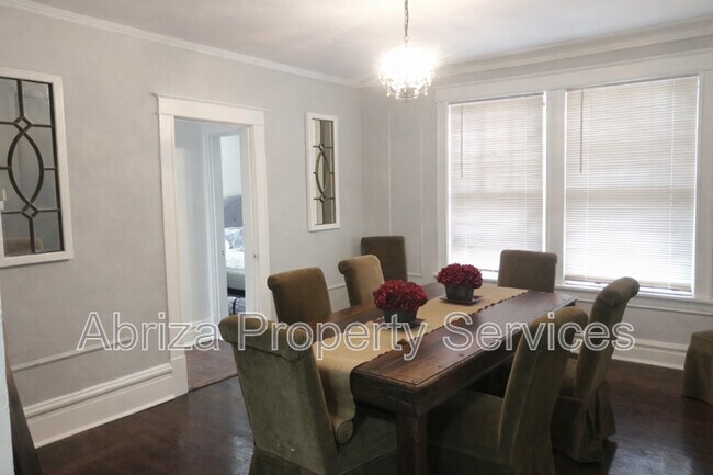 Photo - 3801 Lafayette Ave Unit 1W