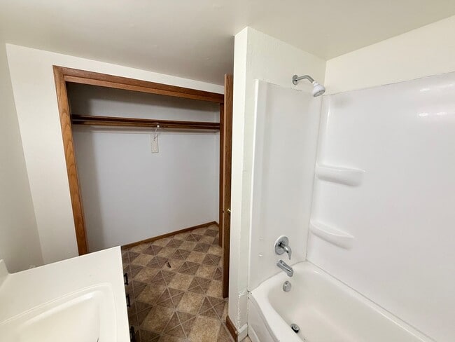 Photo - 1406 Unidad 2