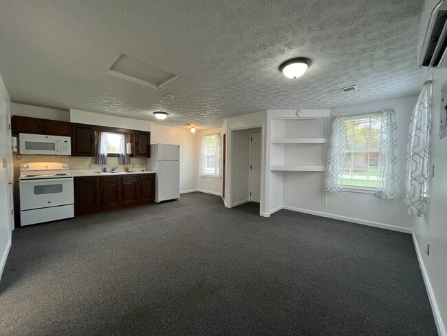 Photo - 13050 Beeson St NE Unit 13050BeesonSt.