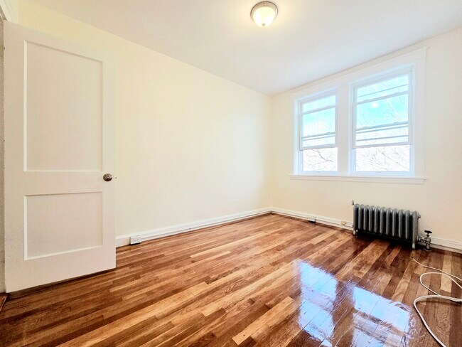 183 Kent St