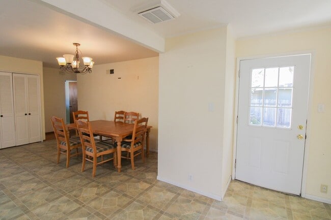 Photo - 4 Bedroom House with Large Backyard Near Cal Poly