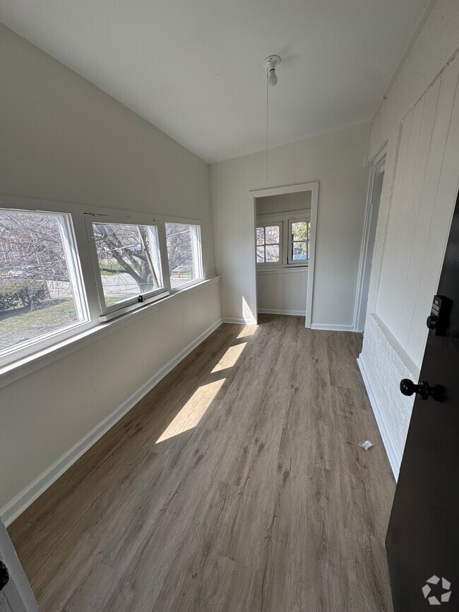 Building Photo - 2505 Cleveland Ave Unit C Rental