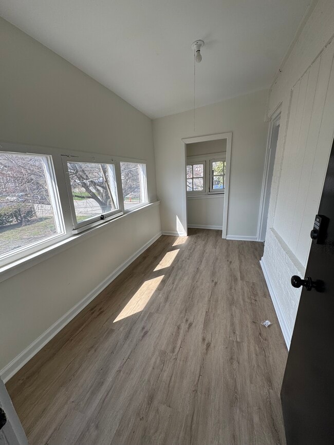 Photo - 2505 Cleveland Ave Townhome