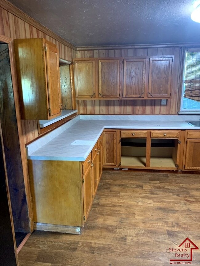 Photo - 2110 Brown Ave