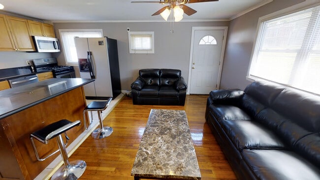 Photo - 101 Lorraine Ave