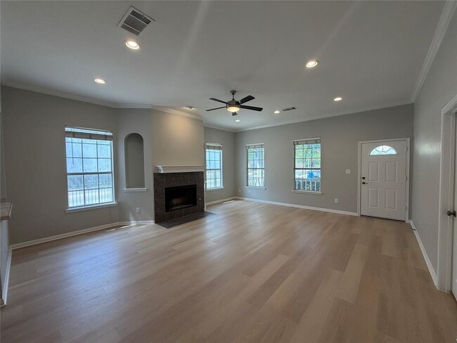 Photo - 5101 Avenue H